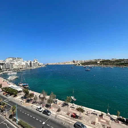 Ferry Ultracentral Location Valletta View Apartment Sliema