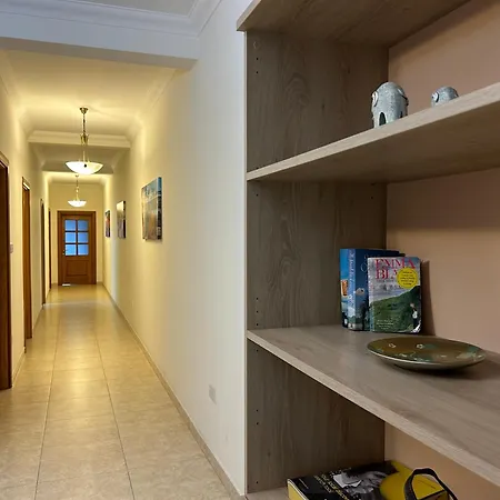 Ferry Ultracentral Location Valletta View Daire