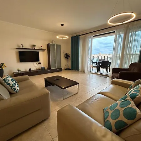Ferry Ultracentral Location Valletta View Apartment *