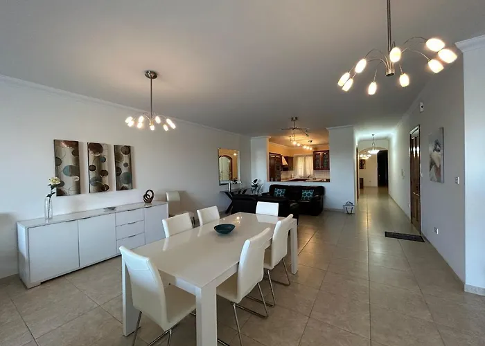 Ferry Ultracentral Location Valletta View