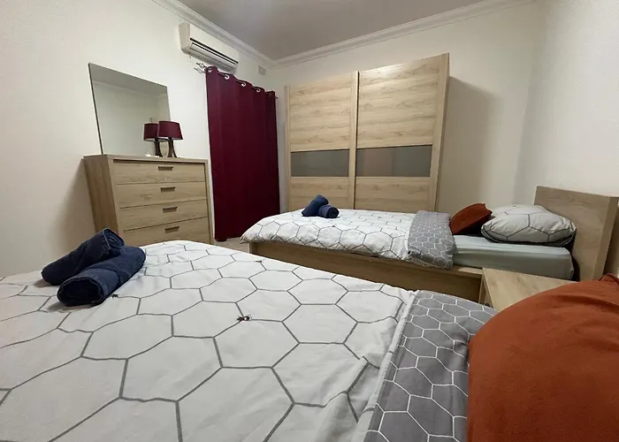 Ferry Ultracentral Location Valletta View Lägenhet Sliema