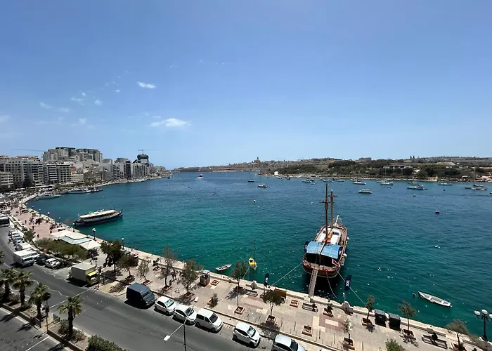 Ferry Ultracentral Location Valletta View * Σλιέμα