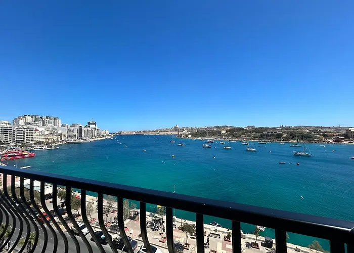 Ferry Ultracentral Location Valletta View * Σλιέμα